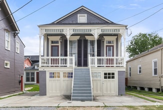 Building Photo - 310 S Olympia St