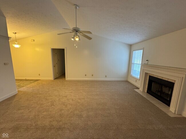 Building Photo - 5632 Rains Ln