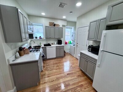 Foto del edificio - 2028 Massachusetts Ave