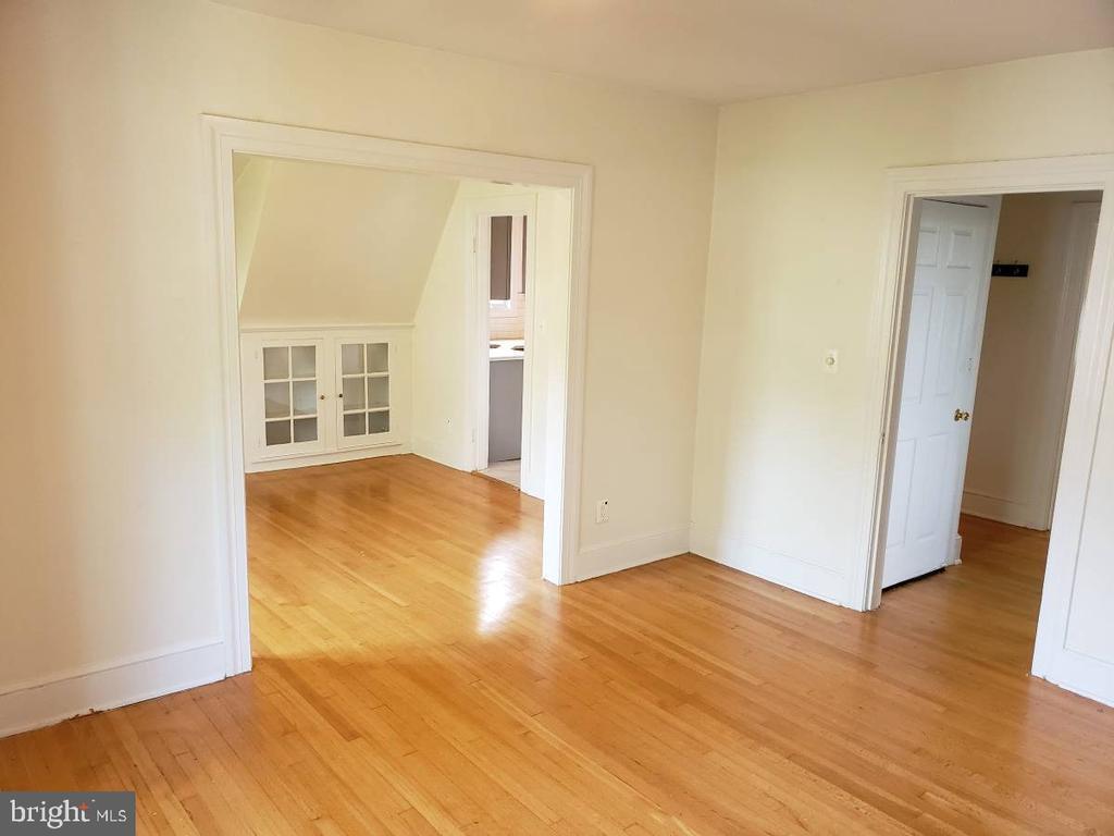 Primary Photo - 5805 26th St N