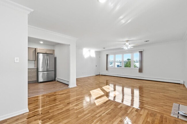 Building Photo - 531 Avenue C