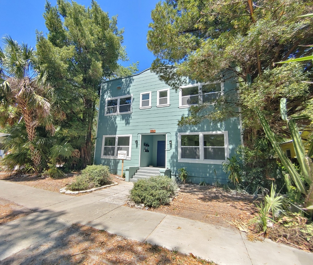 Primary Photo - 2861 2nd Ave S