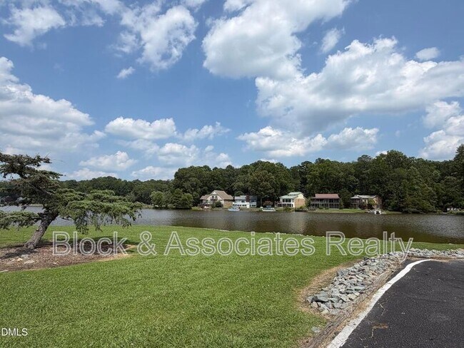Foto del edificio - 378 Kittery Point Ln