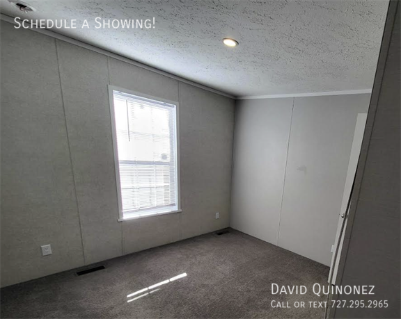 Building Photo - 113 Eastwood Dr