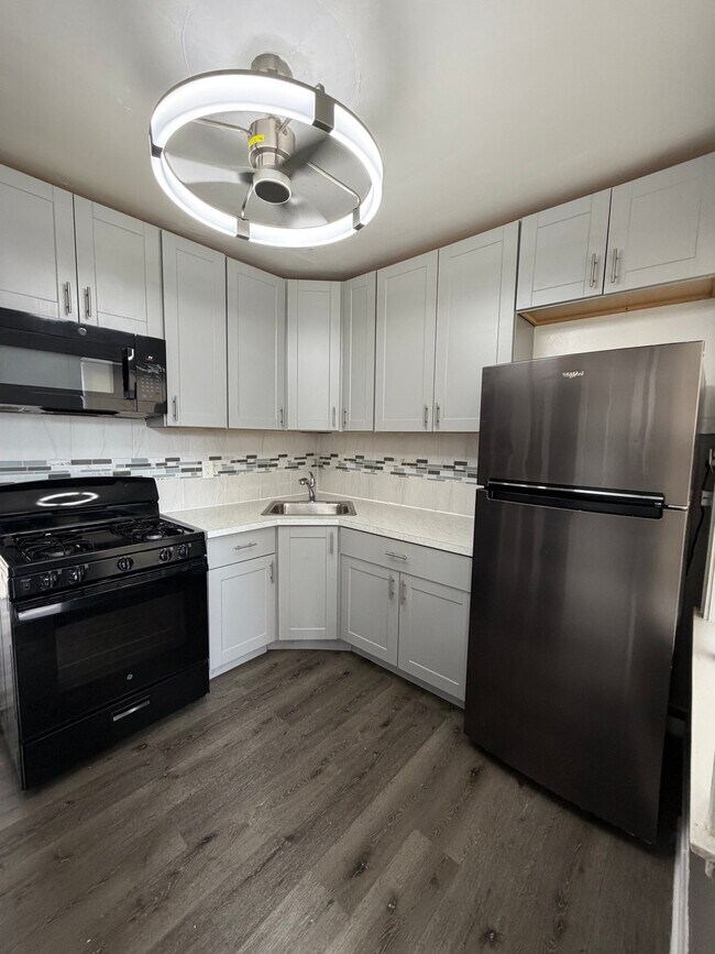 Foto del edificio - 2609 N Lavergne Ave