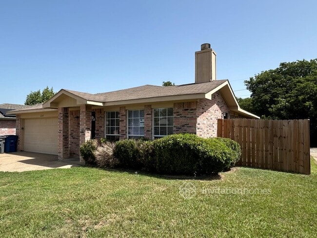 Building Photo - 12267 China Lake Dr