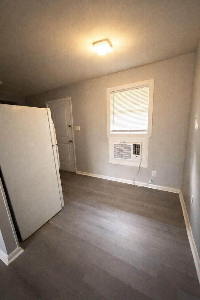 Foto del edificio - 408 Birchwood Dr