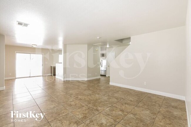 Foto del edificio - 8428 Lost Gold Ave