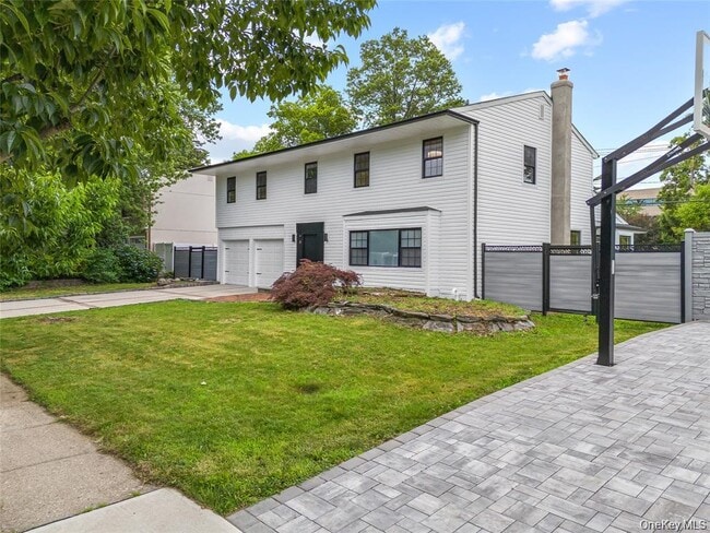 Building Photo - 26 Roseanne Dr