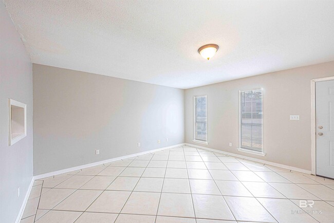 Foto del edificio - 600 Cheshire Ln