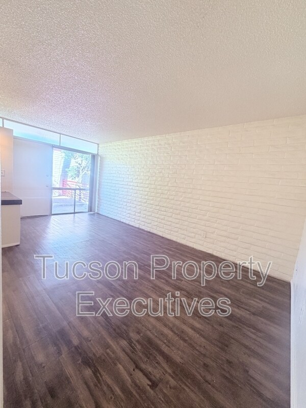 Foto del edificio - 20 N Leonora Ave