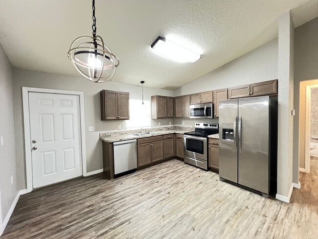 Foto del edificio - Charming, BRAND NEW 3 Bedroom, 2 Bathroom Home in Ocala!!