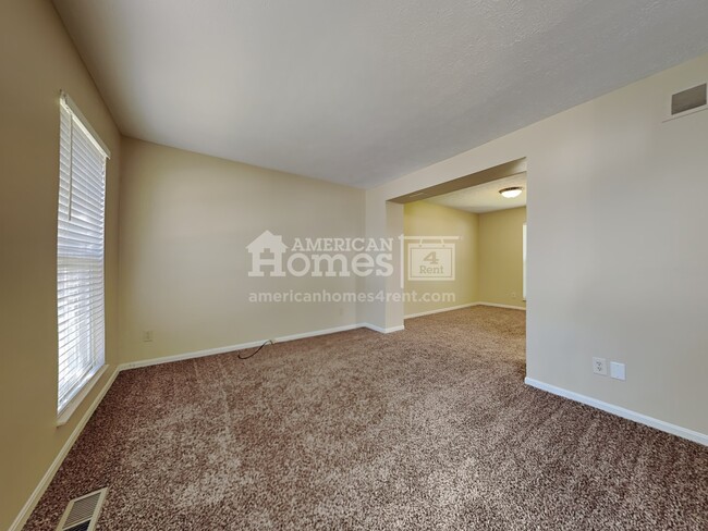 Building Photo - 532 Sugar Maple Court