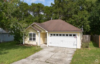 Building Photo - 12565 Long Lake Ct