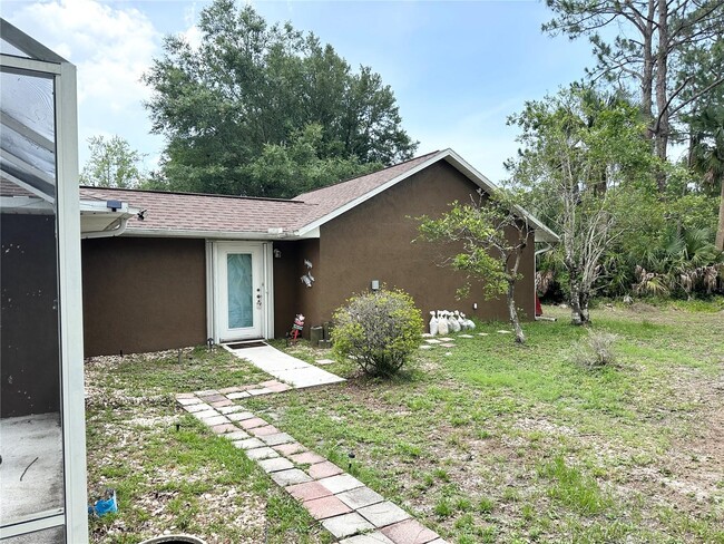 Building Photo - 26 Woodbury Dr