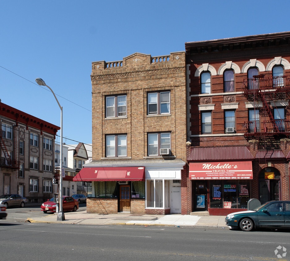 Building Photo - 397 Avenue C