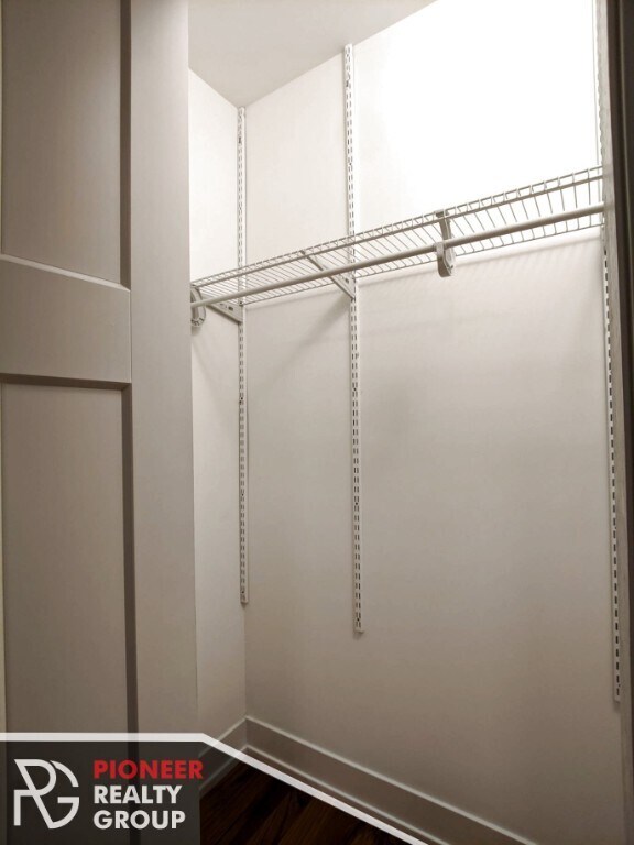 Foto del edificio - 1 bed in East Lakeview