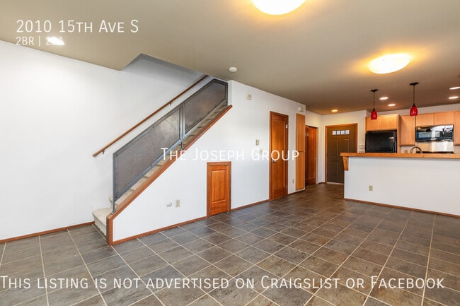 Building Photo - Modern 2 bed/1.5 bath in North Beacon Hill