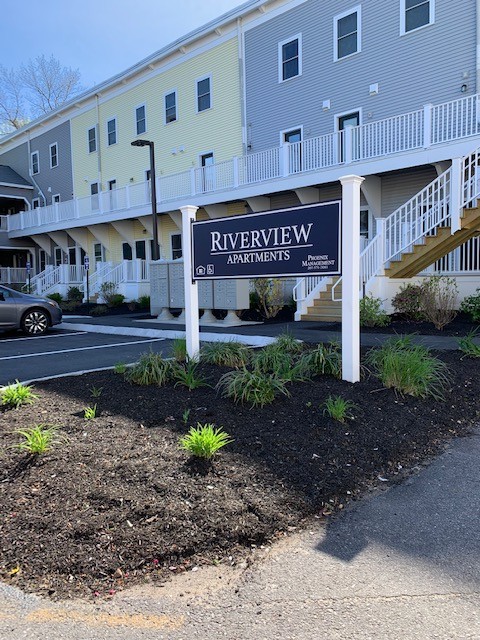 Foto del edificio - Riverview Falls Apartments