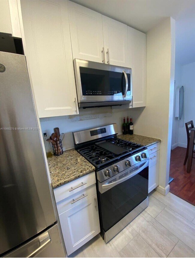 Building Photo - 15320 SW 106th Terrace