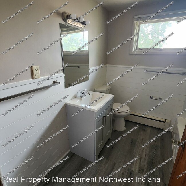 Building Photo - 1 br, 1 bath House - 110 East North Street