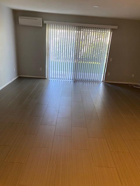 Foto del edificio - 77835 California Dr