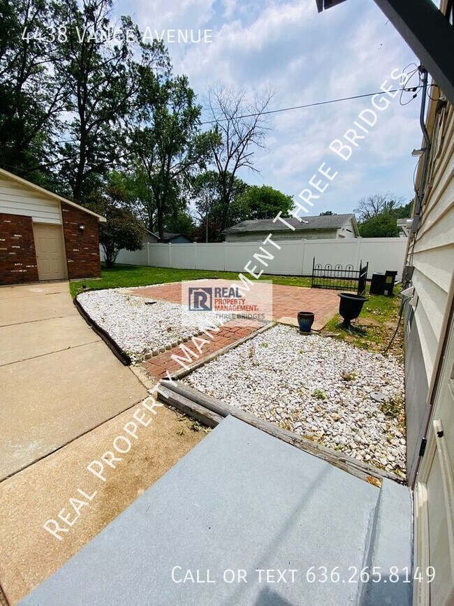 Foto del edificio - 4438 Vance Ave
