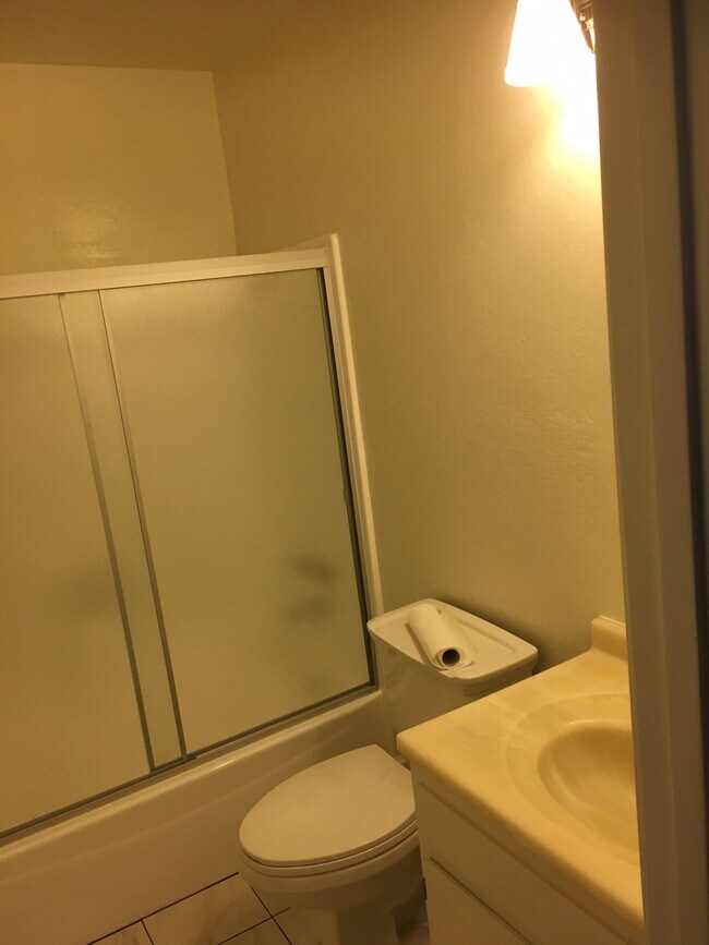 Foto del edificio - 14650 Saticoy St