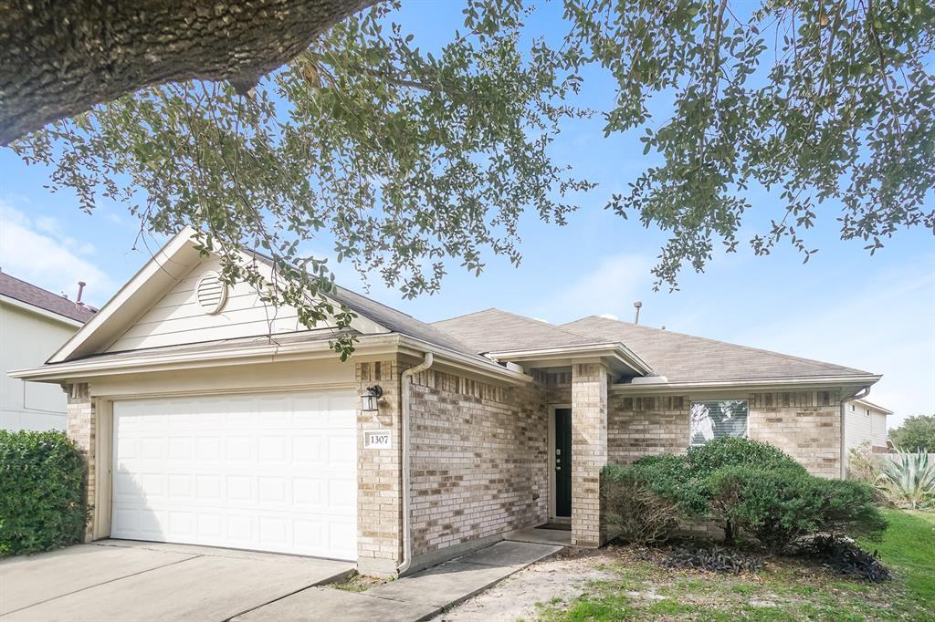 1307 Seagler Pond Ln, Houston, TX 77073 House Rental in Houston, TX