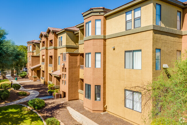 Building Photo - Cortland South Mountain