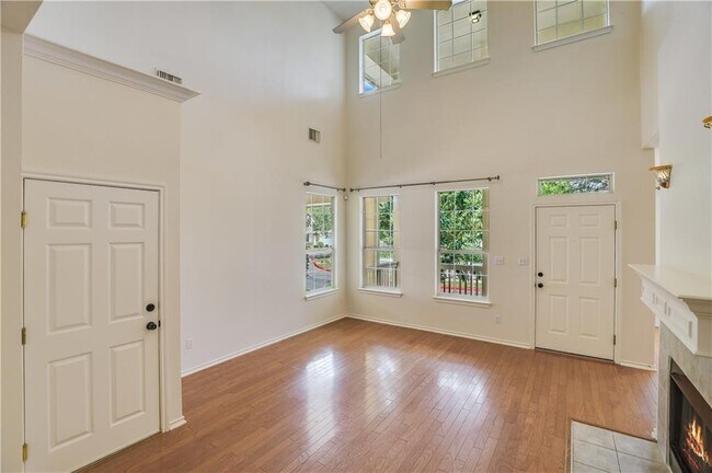 Building Photo - 2733 Kinney Oaks Ct