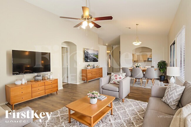 Foto del edificio - 14915 N 86th Dr