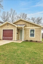 Building Photo - 4034 Highland Ave
