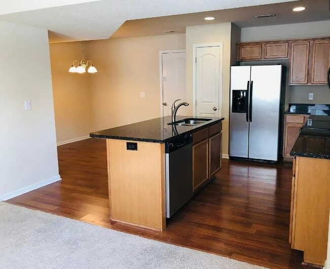 9125 Greenspire Dr, West Des Moines, IA 50266 Townhouse for Rent in