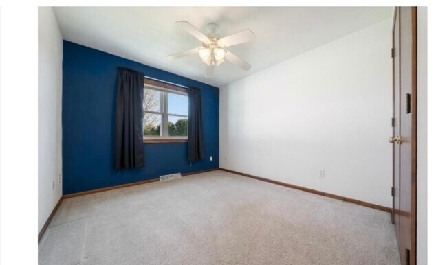 Foto del edificio - 5769 Skippers Ln