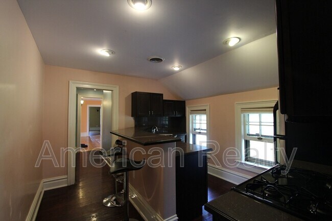 Foto del edificio - 838 Cherry St SE