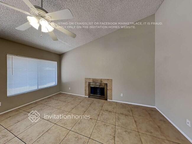 Foto del edificio - 7543 W Cheryl Dr