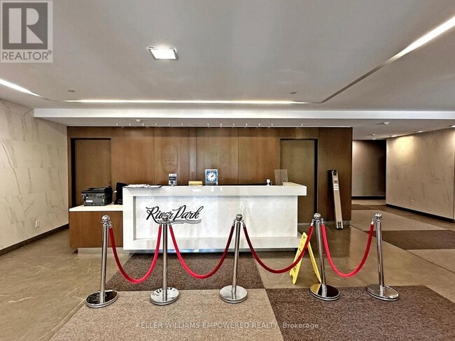 Photo du bâtiment - B-8228 Birchmount Rd