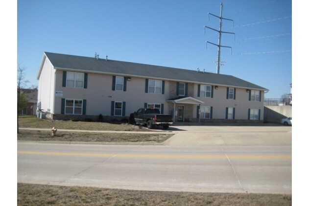 Primary Photo - 1701-1705 RT Dunn Dr