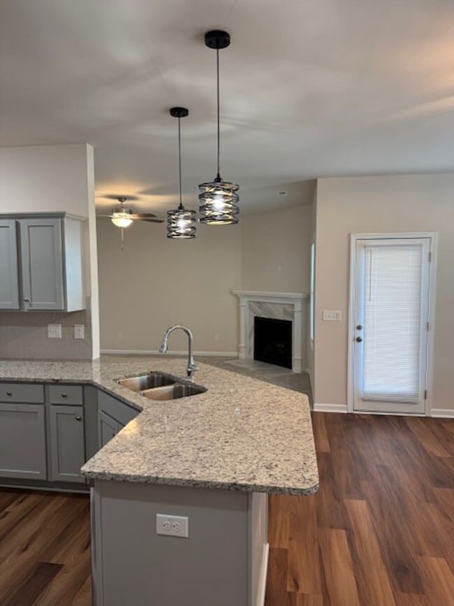 Building Photo - 111 Kendall Farms Dr