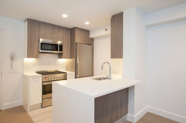 Building Photo - 311 W 50th St