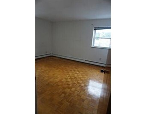 Building Photo - 5050 Washington St
