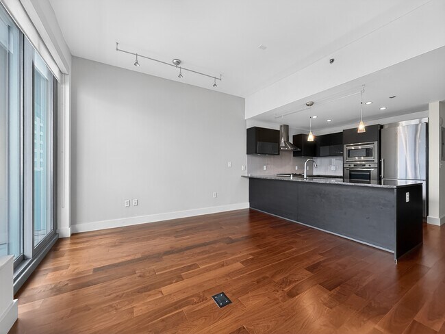 Foto del edificio - 737 Olive Wy