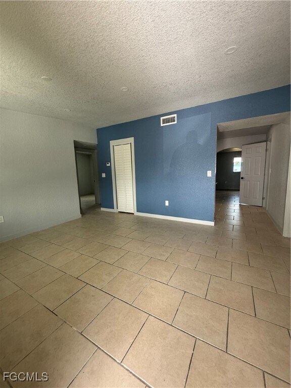 Foto del edificio - 1533 Gardenia Ave