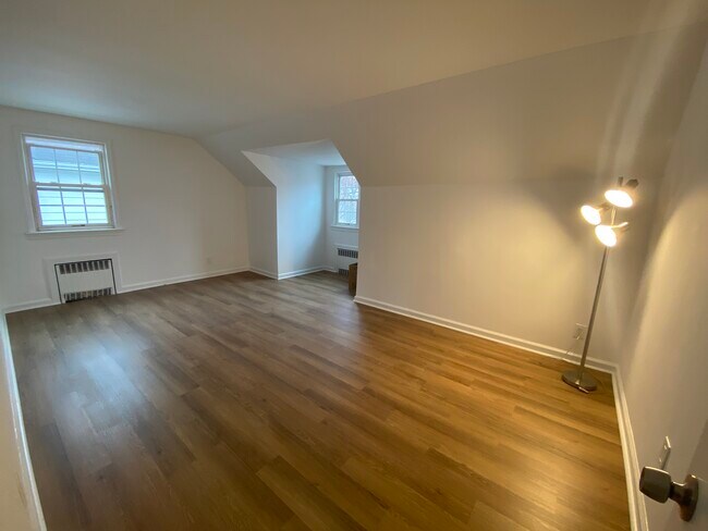 Living Room - 212 Forest St