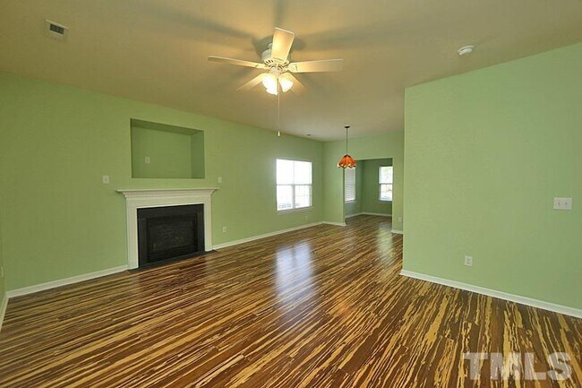 Building Photo - 225 Basset Hall Dr