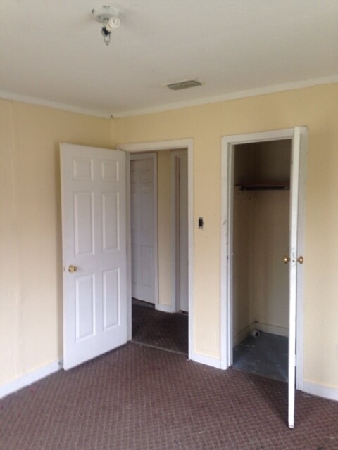 Foto del edificio - 6205 Rufus Dr