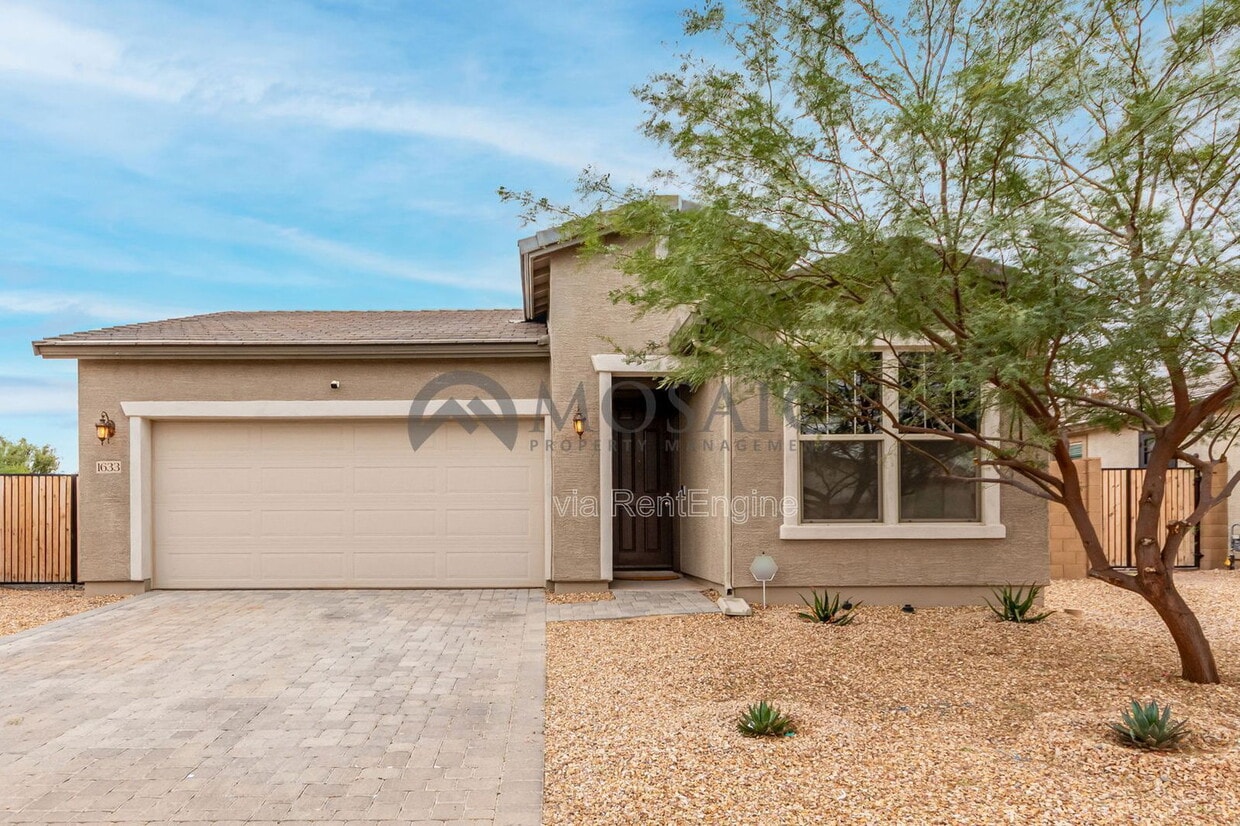 Primary Photo - 1633 E Evelyn Dr