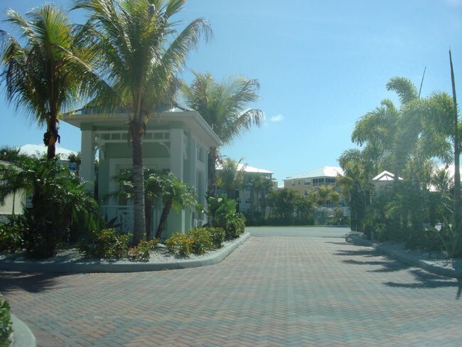 Building Photo - 8571 Amberjack Cir
