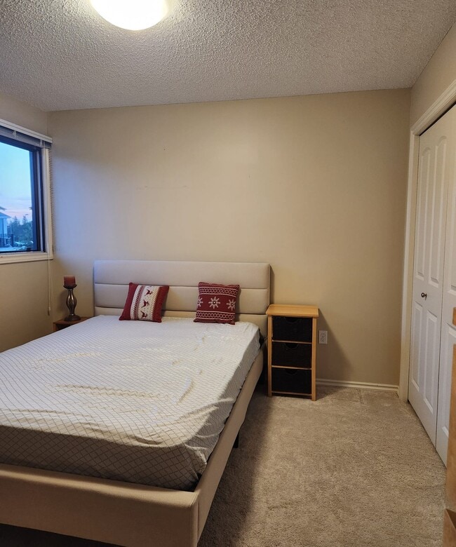 Building Photo - 258 Pinehouse Pl